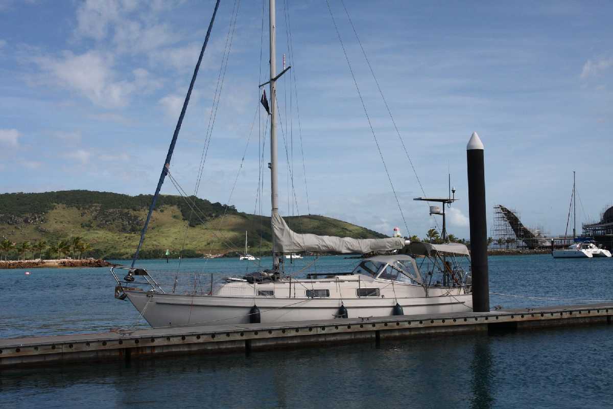 johanna in Hamilton marina
