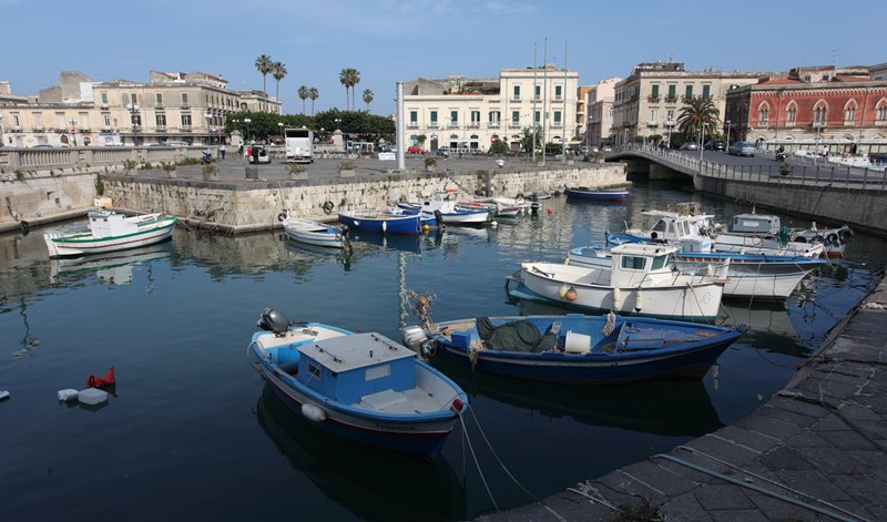 dinghy dock