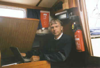 dlaptop.jpg (8235 bytes)