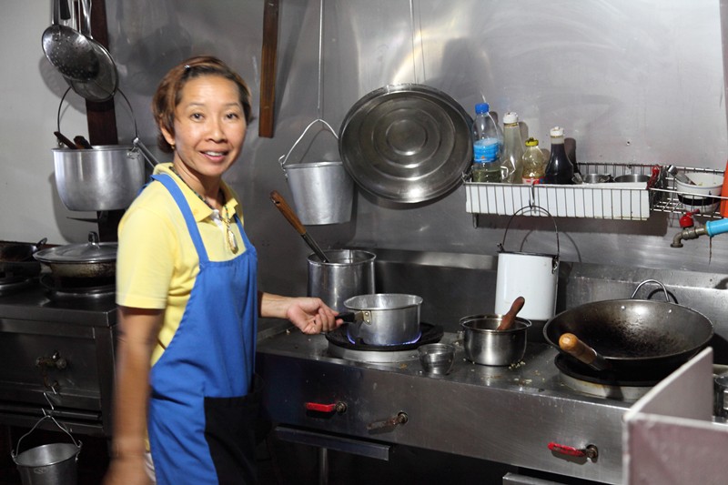Mama in keuken